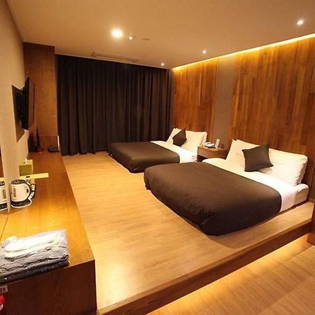 Hotel Rich Goyang Buitenkant foto