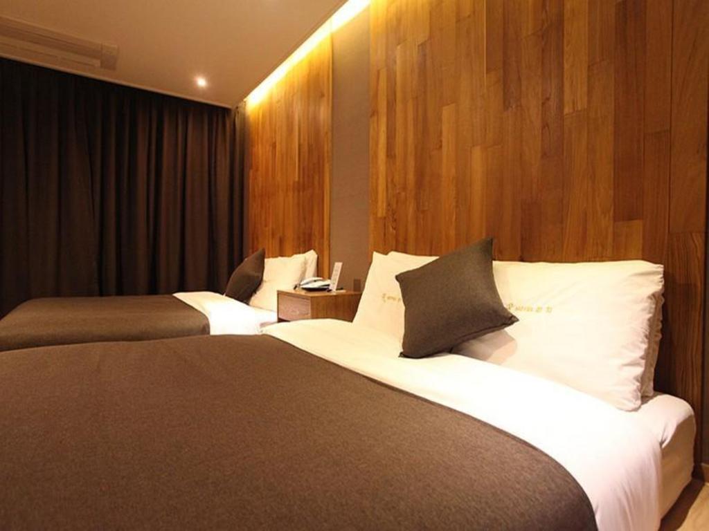 Hotel Rich Goyang Kamer foto